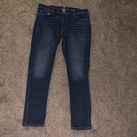 Hollister Jeans - Picture 1 of 3